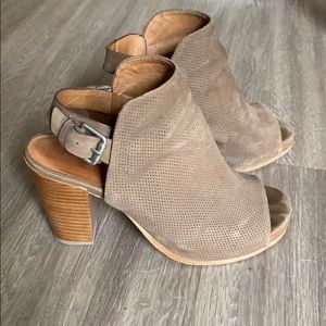 Gentle Souls Selga sling back platforms